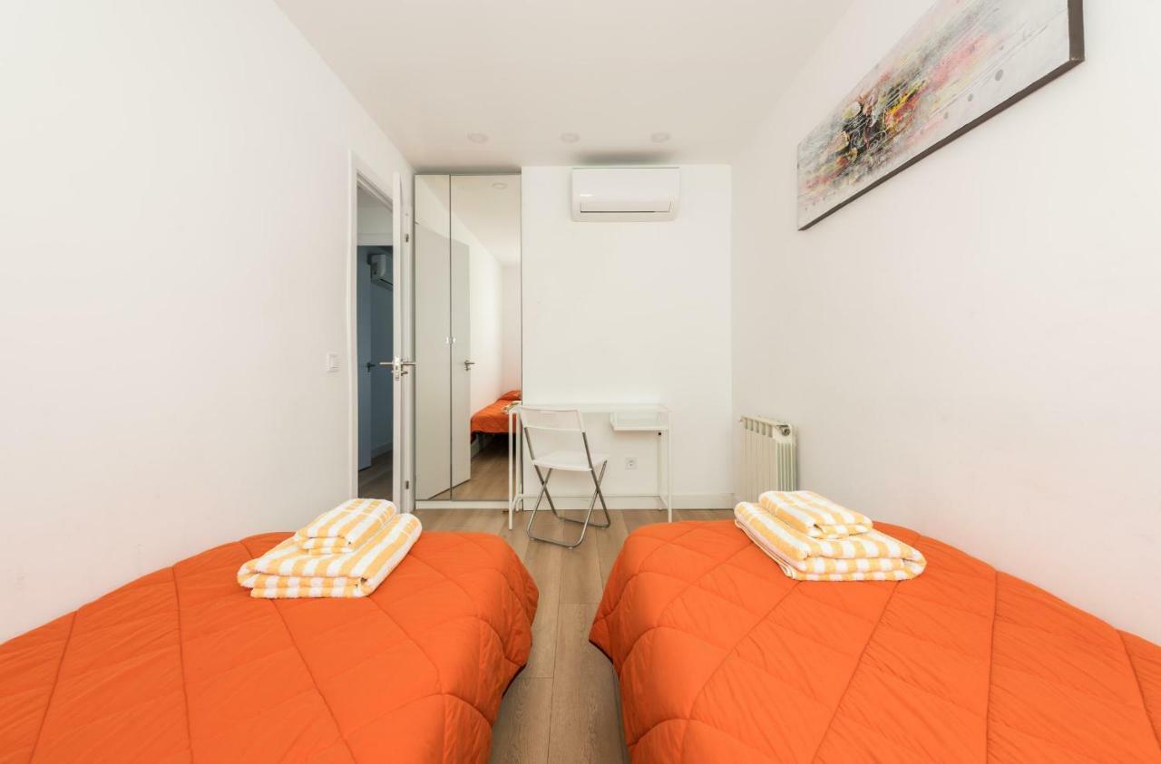 Ever House Ifema Mar De Cristal Мадрид Екстериор снимка