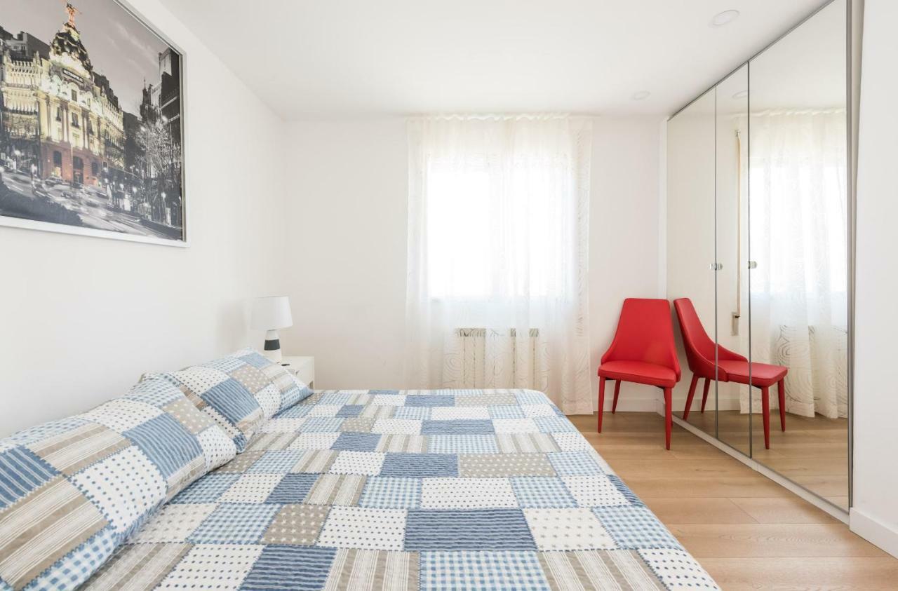 Ever House Ifema Mar De Cristal Мадрид Екстериор снимка