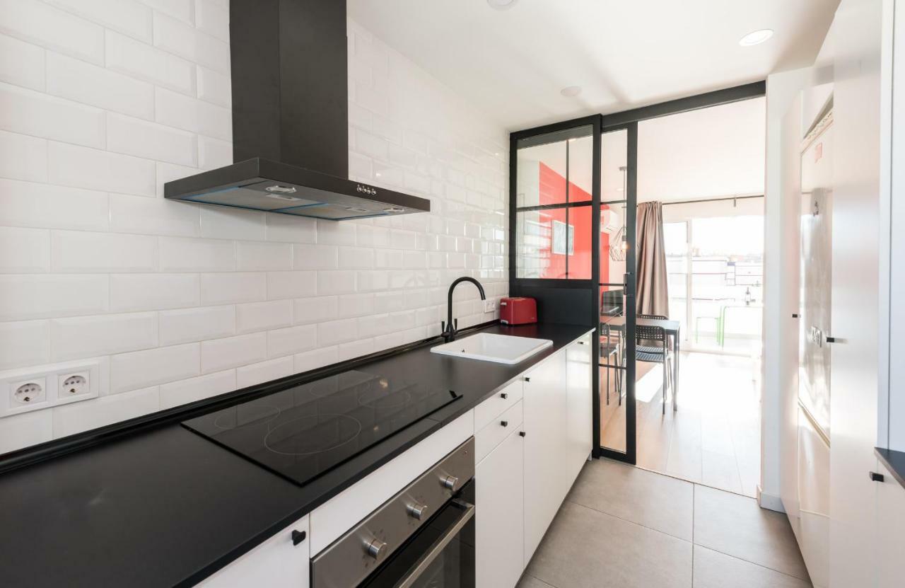 Ever House Ifema Mar De Cristal Мадрид Екстериор снимка