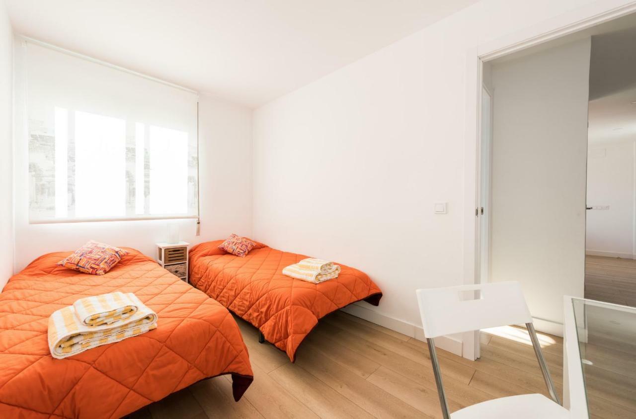 Ever House Ifema Mar De Cristal Мадрид Екстериор снимка
